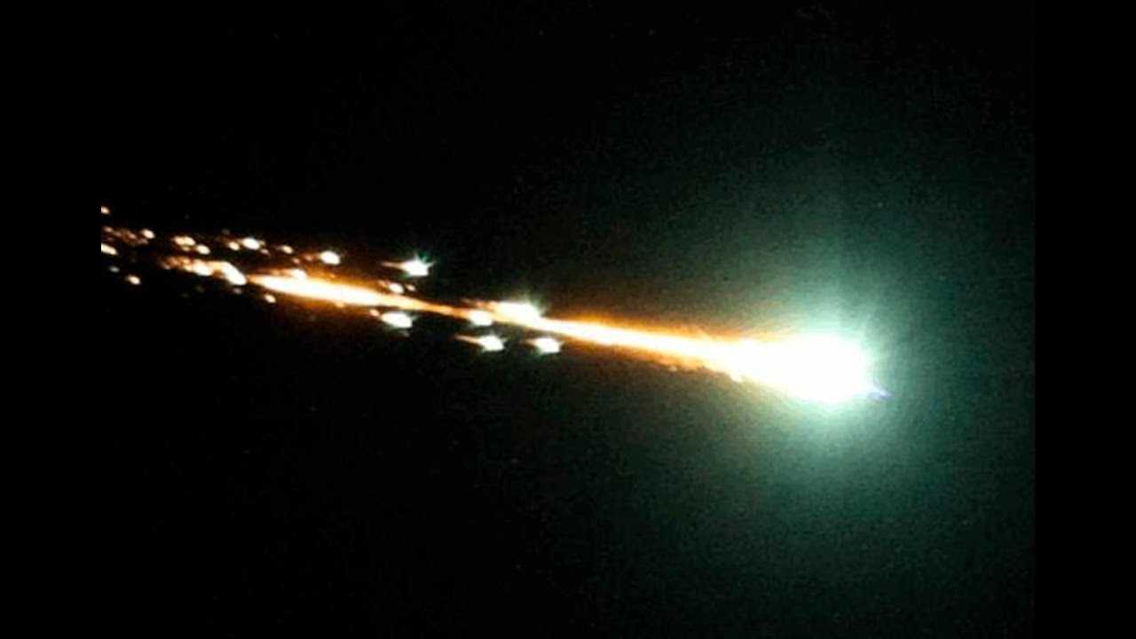 Что будет, если луна 🌒 столкнётся с землёй 🌎? создаём симуляцию