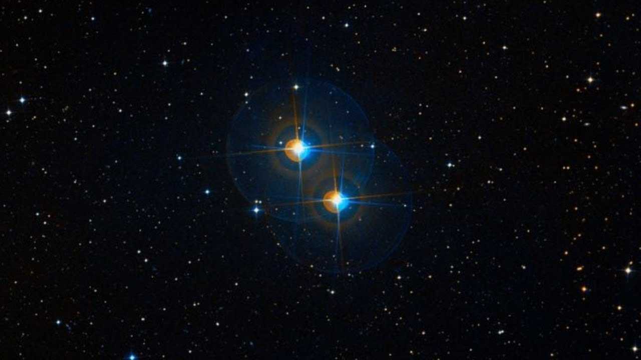 Звезда звездинки. Созвездие Дзета сетки. Зета Ретикули Созвездие. Звездная система Дзета сетки. Дзета кормы звезда.